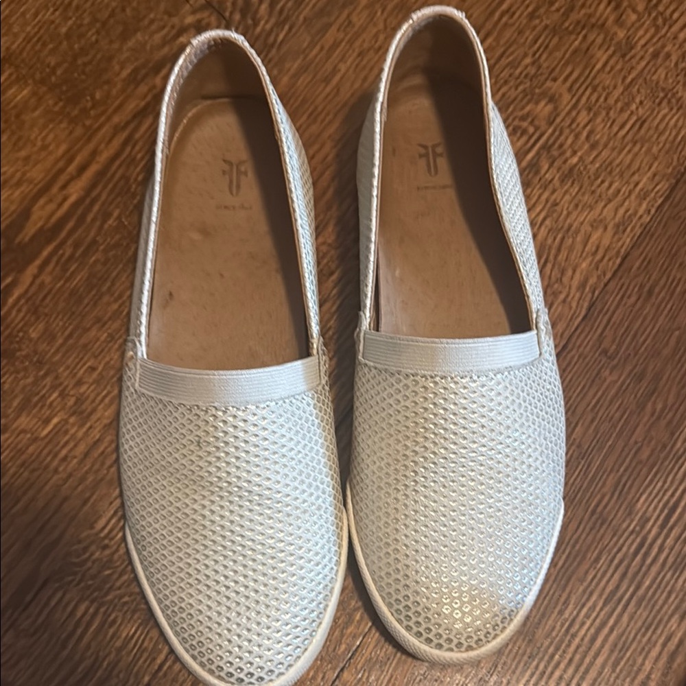 Frye Cream Flats
